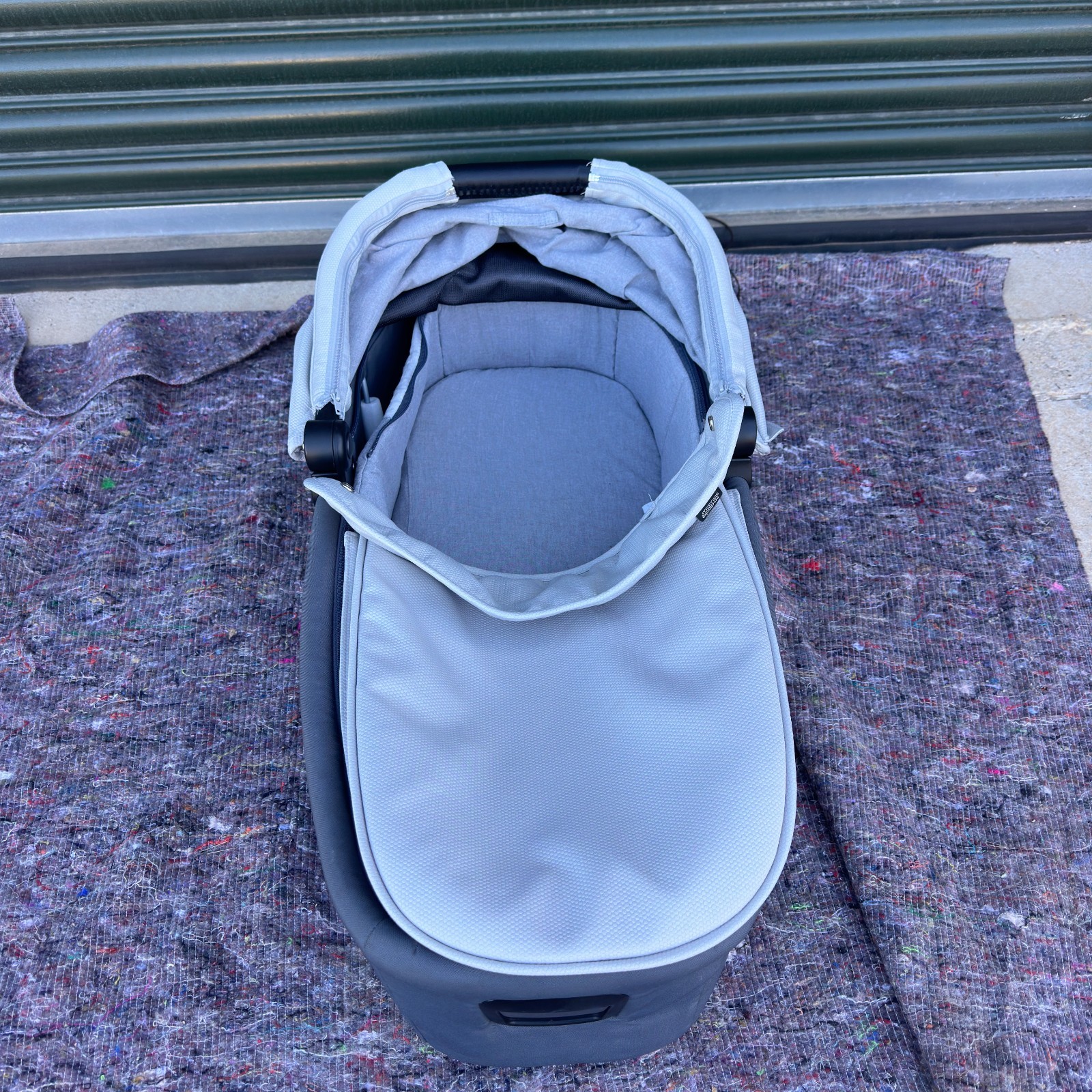 Mamas & Papas Carrycot Flip VT2 Cloud Grey - Image 8