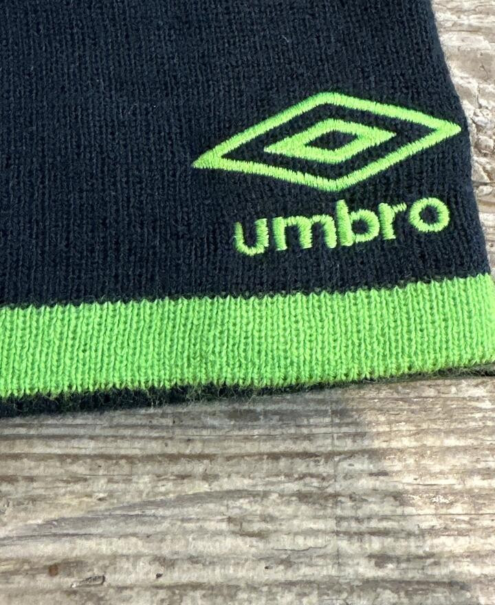 Umbro Black and Green Beanie Hat One Size Fits All - Image 10