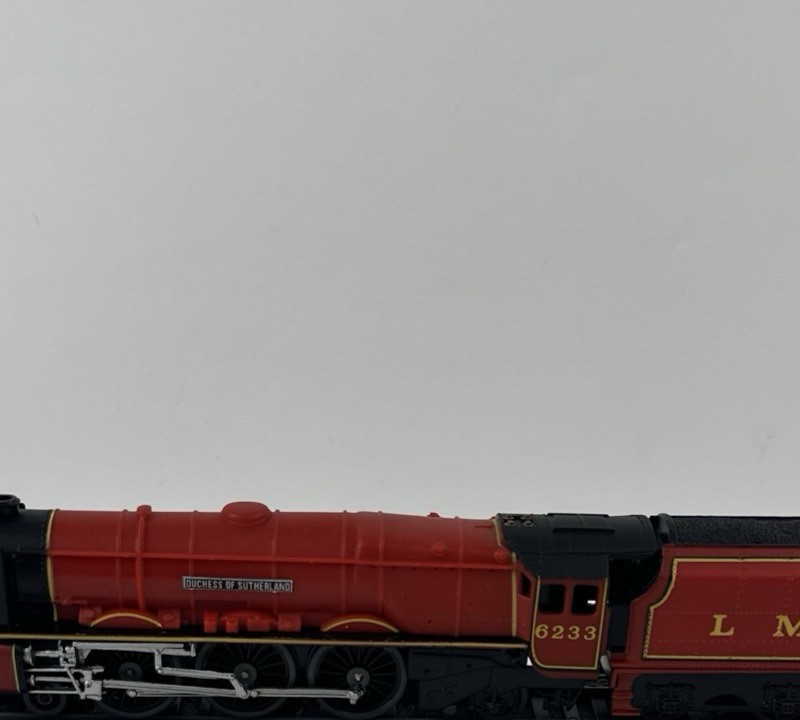 Atlas Editions Duchess Of Sutherland Locomotive Static Model Train 3904402 - Image 7