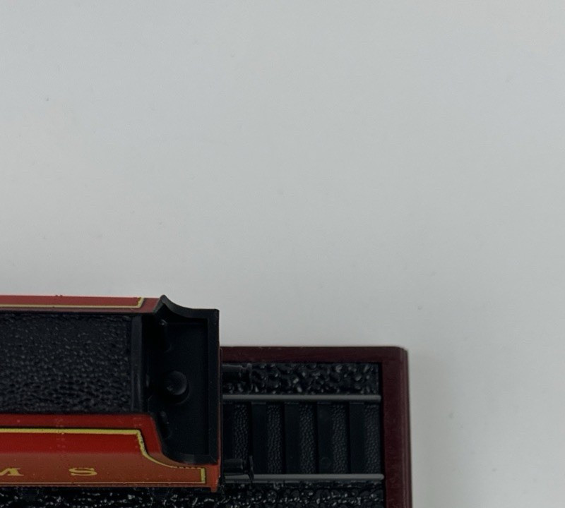 Atlas Editions Duchess Of Sutherland Locomotive Static Model Train 3904402 - Image 9