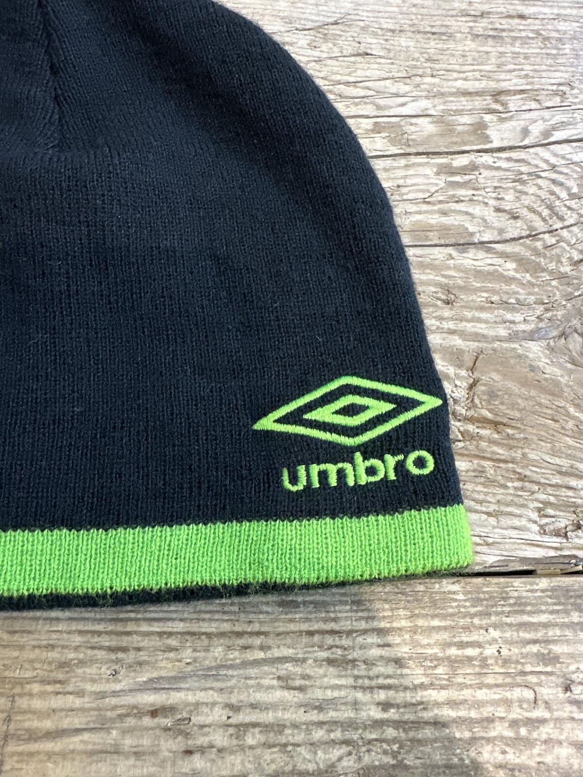 Umbro Black and Green Beanie Hat One Size Fits All - Image 3
