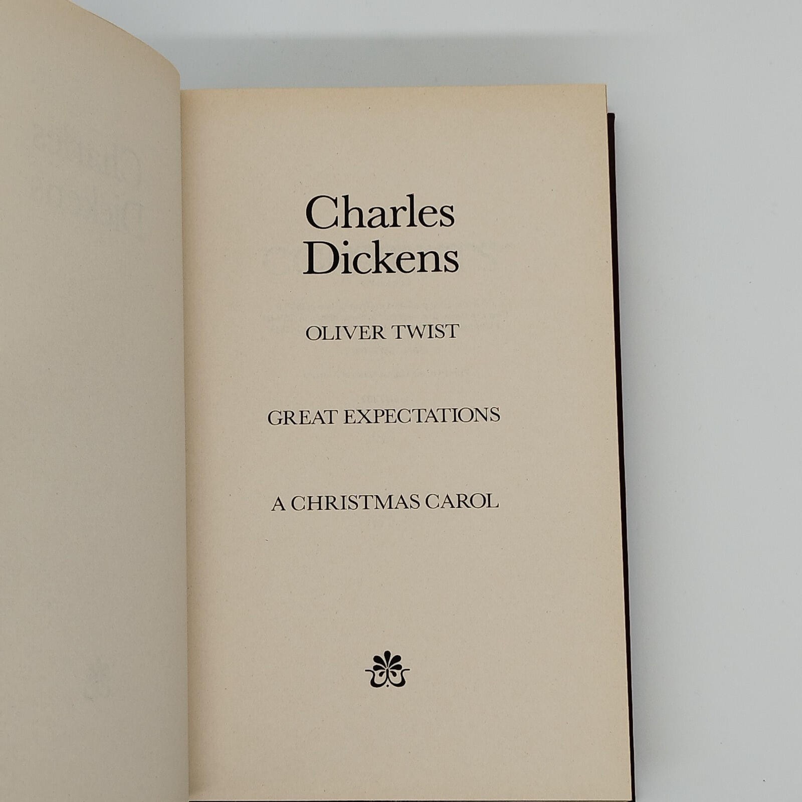 Charles Dickens, 3 Stories in 1 (Inc A Christmas Carol) HB, 1983 Octopus Books - Image 3