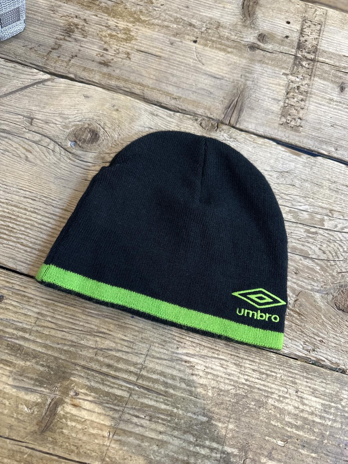 Umbro Black and Green Beanie Hat One Size Fits All